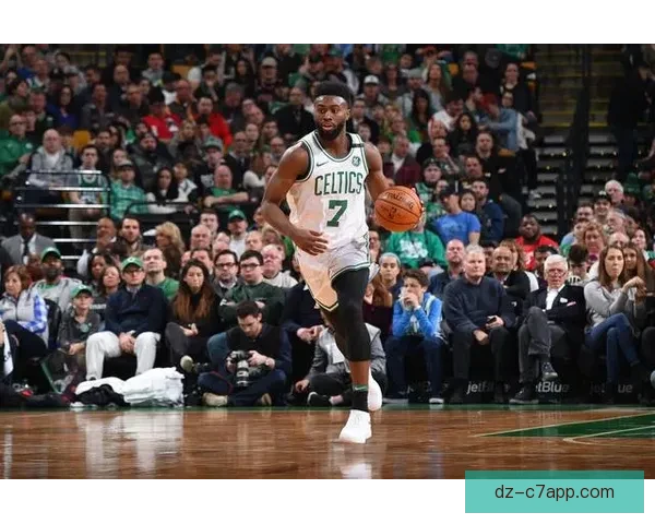 布朗32加11难救主首发成憾