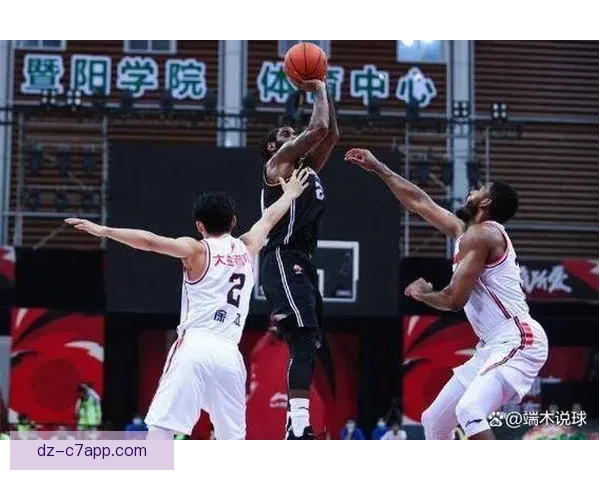 辽宁负山东球队陷入多重危机中 辽宁负山东球队陷入多重危机中