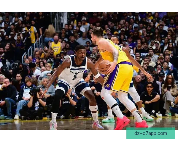 东契奇三双湖人横扫森林狼 东契奇三双湖人横扫森林狼